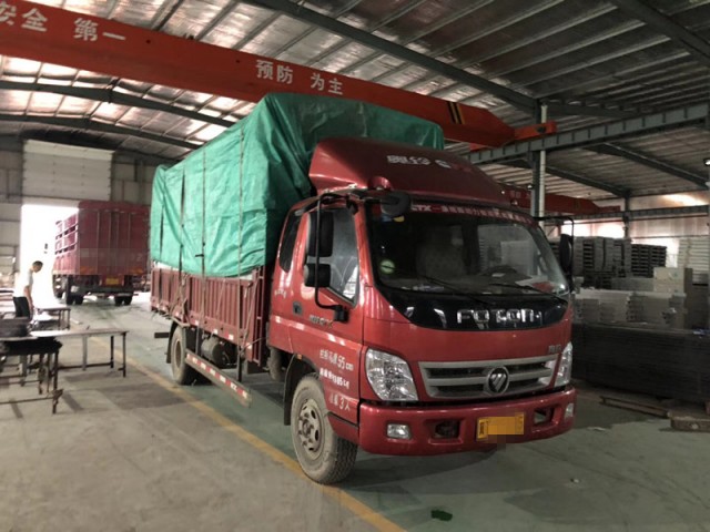攀枝花山東定做密集柜裝車待發(fā)